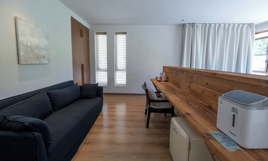 Room 4, Siguniang Mountain Wind-Waiting Homestay, Ngawa Tibetan and Qiang