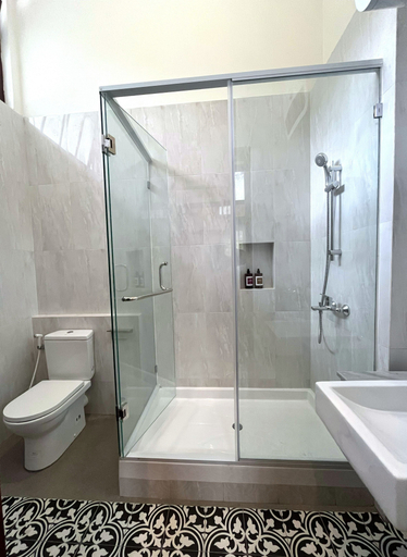 Bathroom 4, Hotel Butik Sawunggaling, Bandung