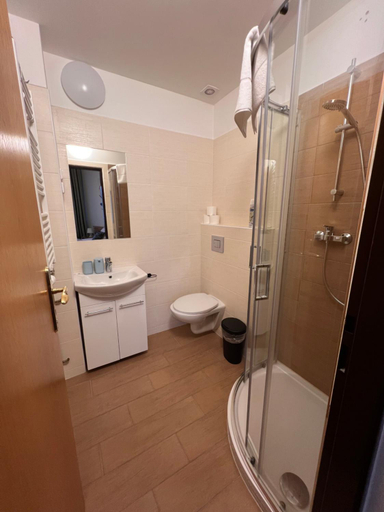 Bathroom 3, Pension Mona, Semily