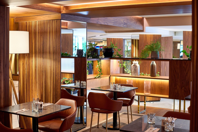 Food & Drinks 5, Melia White House Apartments, London