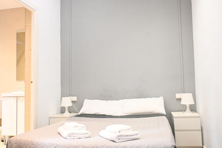 Bedroom, Homenfun Barcelona Camp Nou, Barcelona