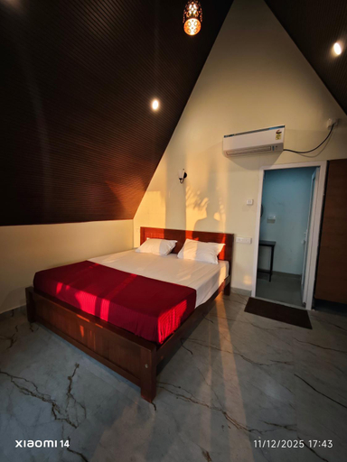 Bedroom 2, Colomb Sea View Cottages, South Goa