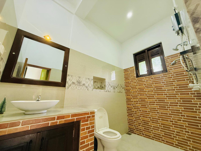 Bathroom 3, Aura Villa, Thamankaduwa