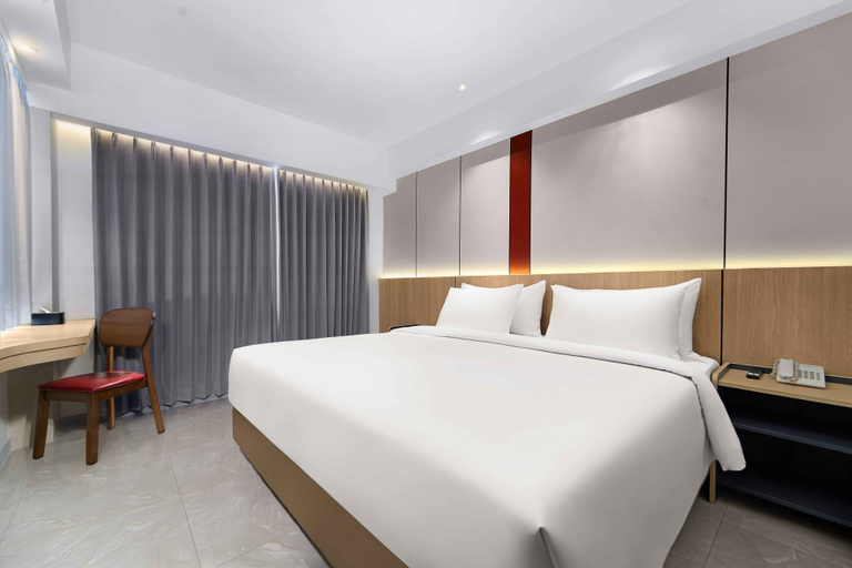 MAXONE Batam Room Type - Deluxe King
