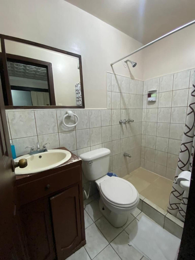 Bathroom 4, Hotel el Tucan Alajuela, Alajuela