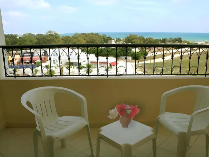 Others 3, African Queen, Hammamet