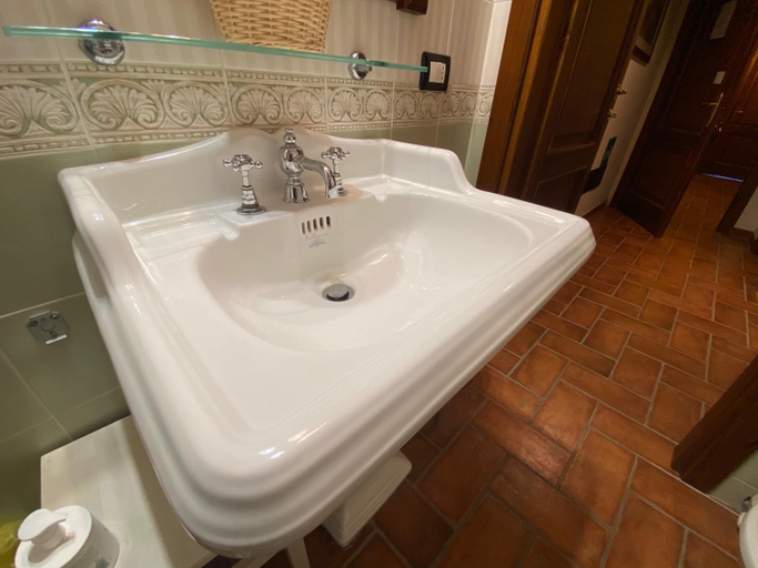 Bathroom 3, Agriturismo con piscina immerso nella natura La Bisa, Rovigo