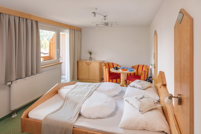 Bedroom, Hotel Enzian, Schwaz