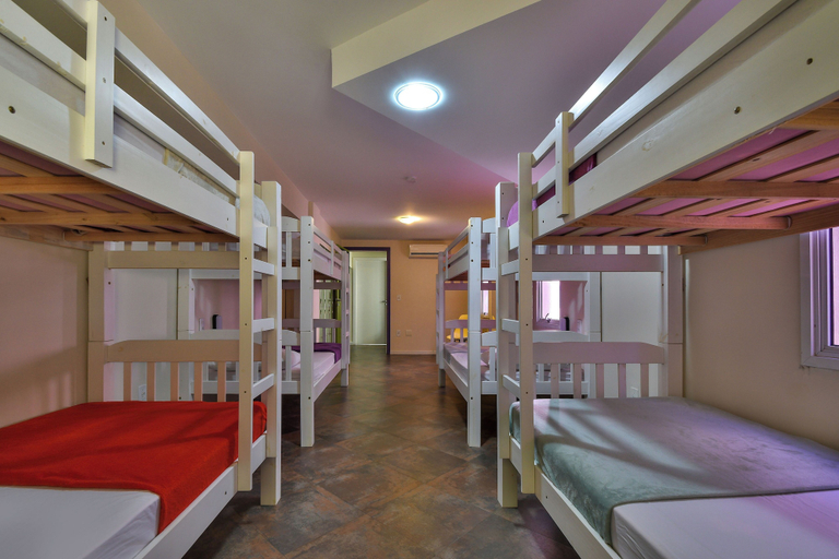 Bedroom 4, Hostel Toca da Moréia Bombinhas, Bombinhas