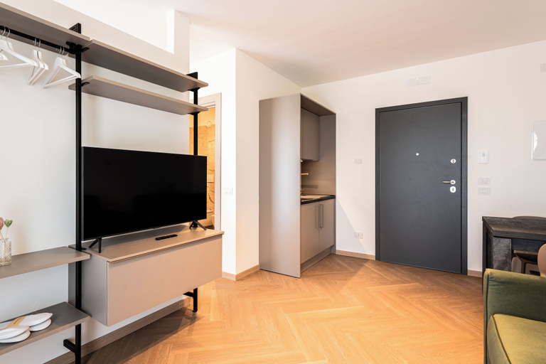 Room 4, Palazzo Le Giare Luxury Apartments, Bari