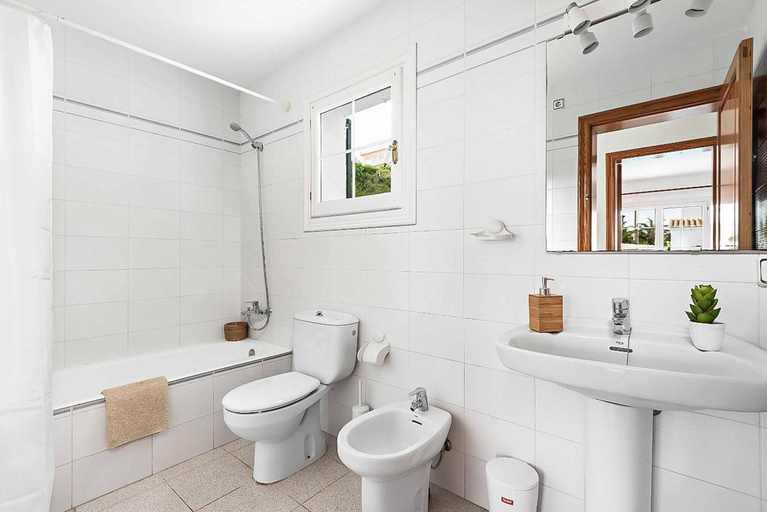 Bathroom 3, Villa Cala Llonga, Baleares
