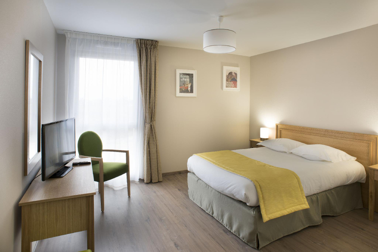 Bedroom 2, DOMITYS L'AIGRETTE BLEUE, Somme