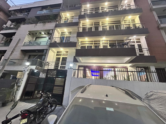 Front of property, Hotel 82 Inn, Delhi