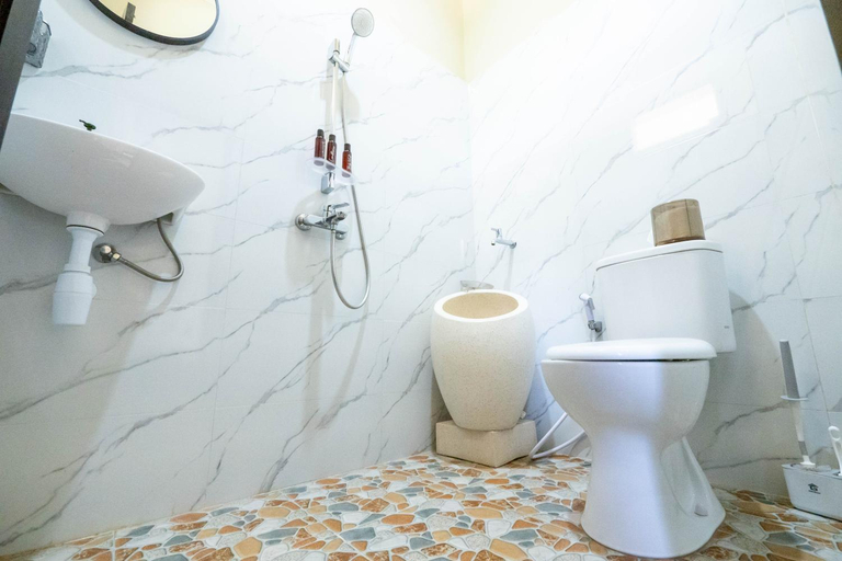Bathroom 3, G Beach Hotel, Banyuwangi