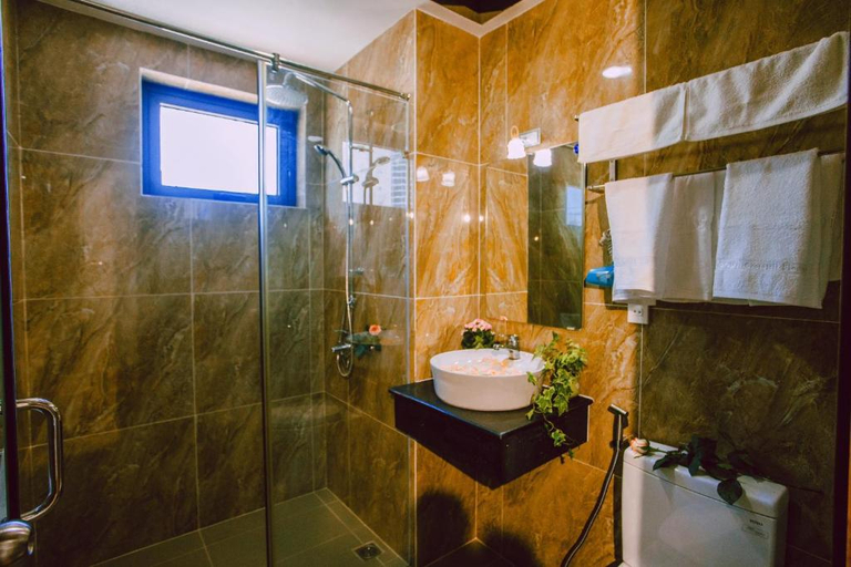Bathroom 4, Gold Coast Hotel Nha Trang, Nha Trang