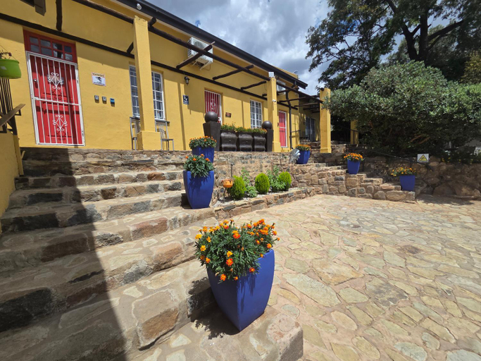 Others 3, Cobblestone Court, Pixley ka Seme