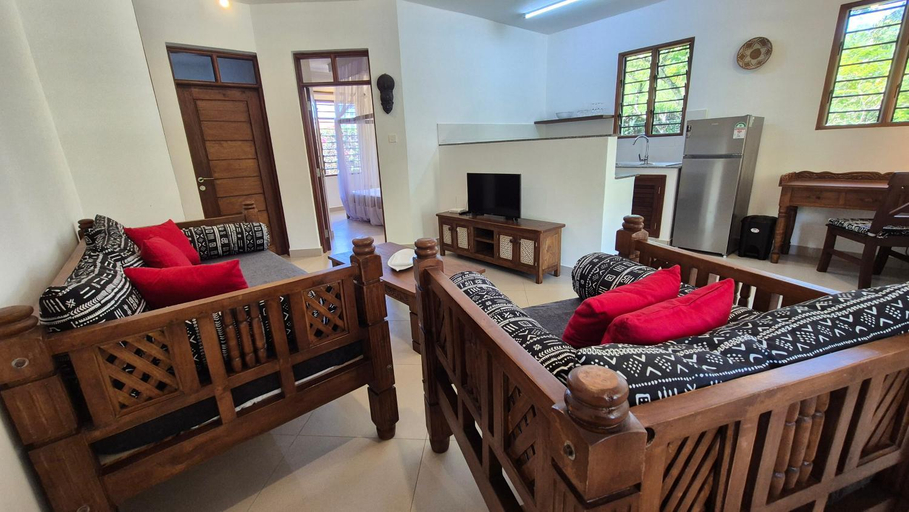 Others 5, Safina Cottages, Msambweni