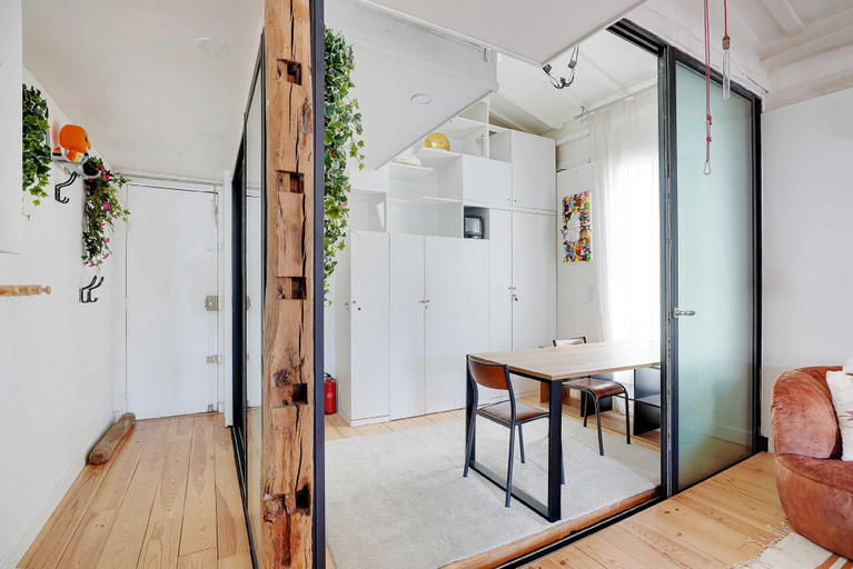 3, Spacious apartment 2BR/4P – République, Paris