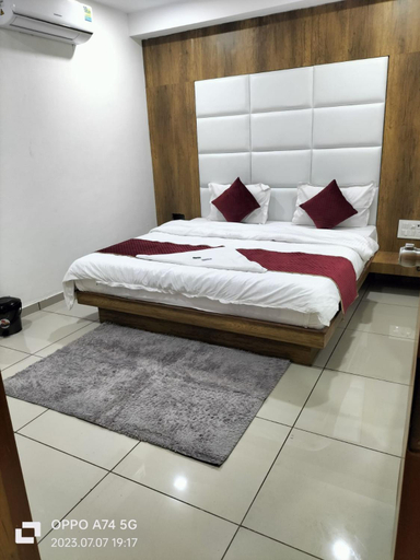 Others 4, Hotel secure 247 inn, Surat
