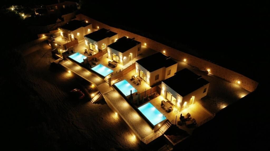 Room 4, Manifesto Suites, Peloponnese