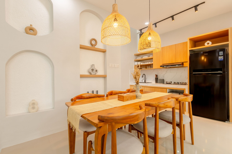 In-room dining 5, Stylish 3BR Villa La Greesa by OriVista, Badung