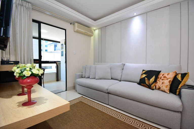 Living area 2, Aconchego em Itapema a 30 metros do Mar, Itapema