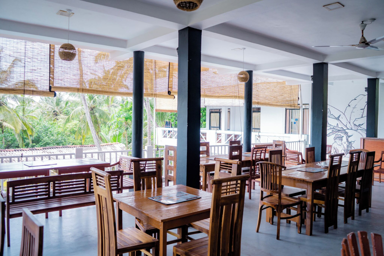 Restaurant 4, Asanka Surf House & Restaurant with pool, Weligama