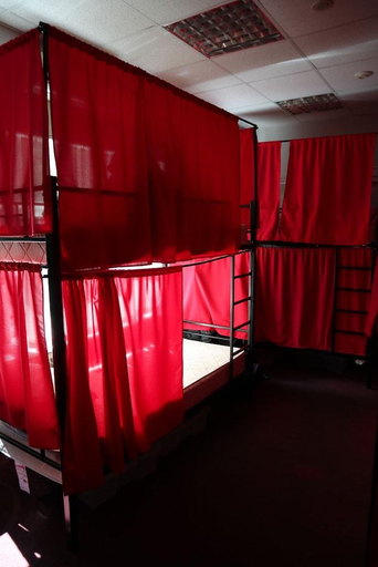 Bedroom 2, Travel Inn Dostoyevskaya, Northern