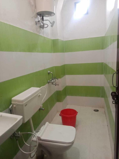Bathroom 5, Birdstay, Allahabad