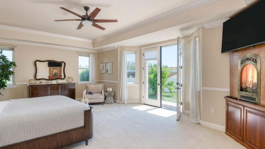 Bedroom 3, Grand Contento by AvantStay, Riverside
