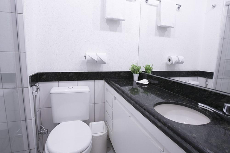 Bathroom 3, Verona Hplus Long Stay, Brasília