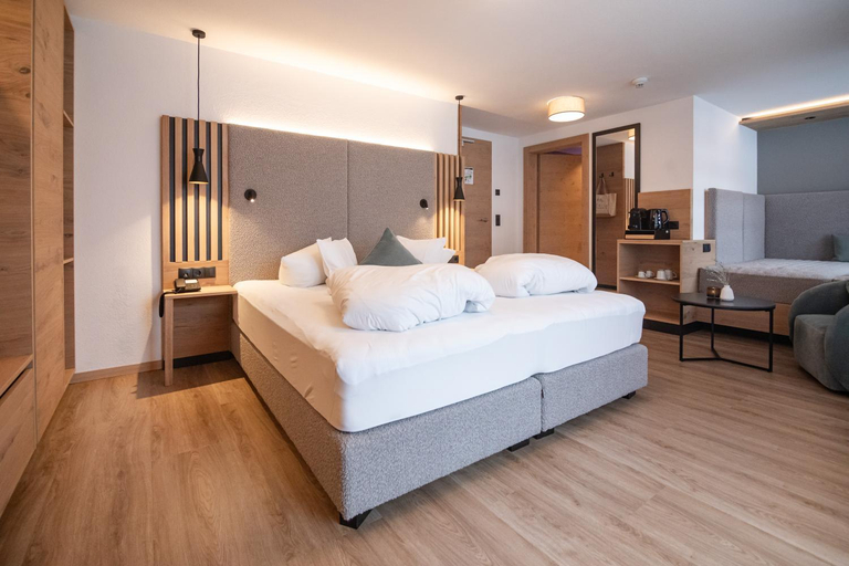 Bedroom 3, Hotel Wiese, Imst