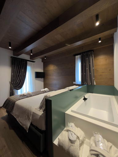 Room 5, Luxury Mountain Suites, L'Aquila