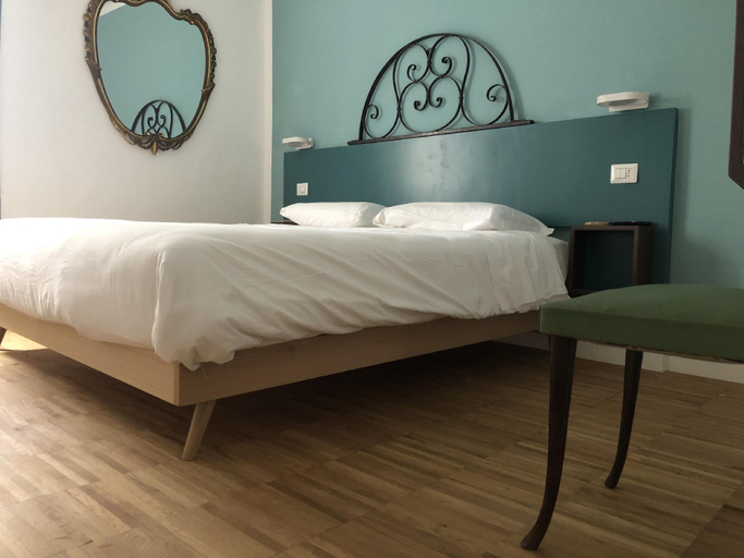 Bedroom 3, DIMOR'A'   ROOMS, Grosseto