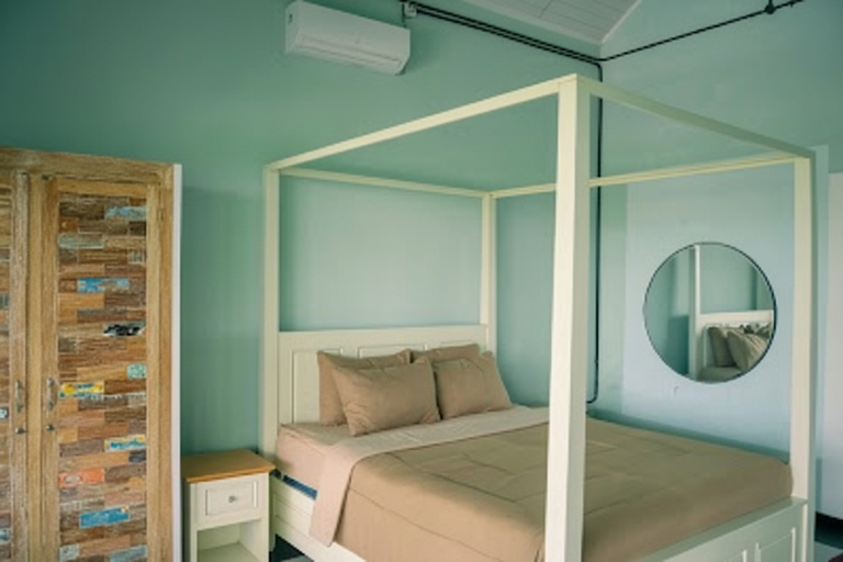 Bedroom 4, de Bangunjiwo Serenity Villa, Bantul