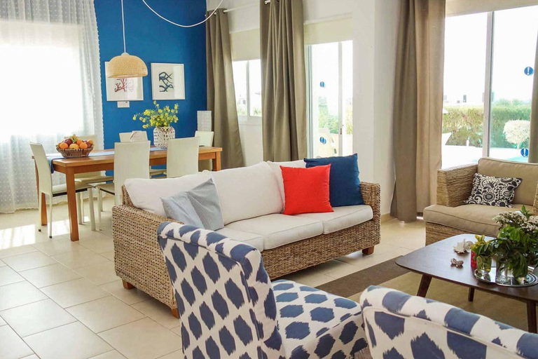 Others 5, Villa Helena Coral