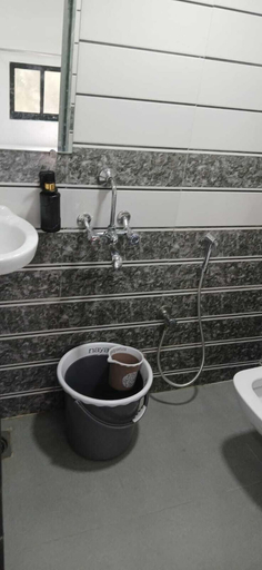 Bathroom 2, Hotel RR Residency, Mumbai Suburban