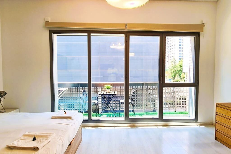 Room 5, Oshun Sanchinarro Seasonal Living, Madrid