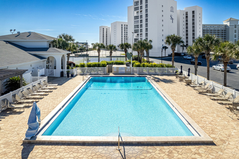 Pool 5, Shoreline Towers 2043 2 Bedroom Condo, Okaloosa