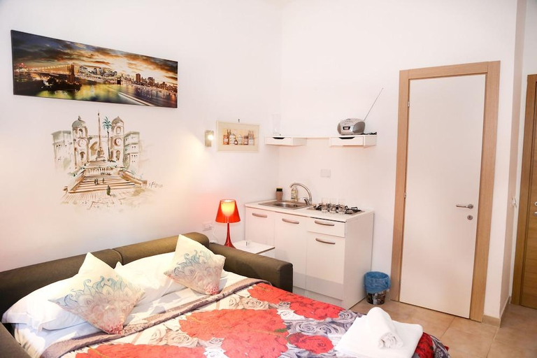Others 5, Gateway Residence, Roma