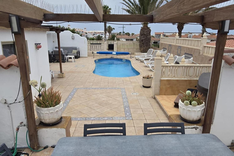 Facilities 2, Exceptional 3 Bed Villa Malpas, Sleeps 6, H/pool, Santa Cruz de Tenerife