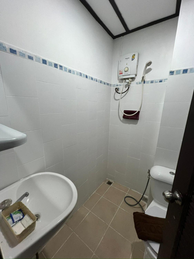 Bathroom 4, Relax Guest House, Phuket Island