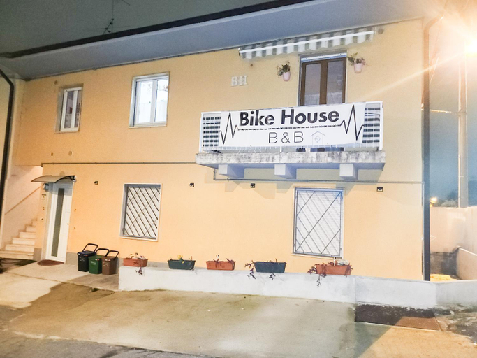 Others 5, BIKE HOUSE "beach", Bergamo