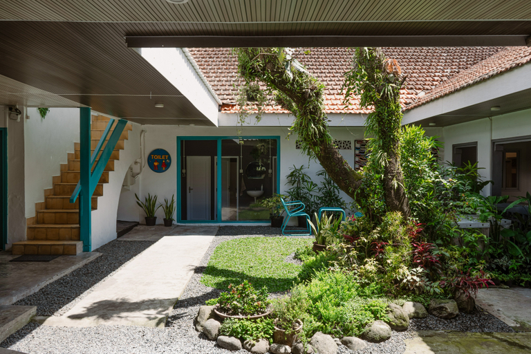 Exterior & Views 5, Snooze Hostel Malang, Malang