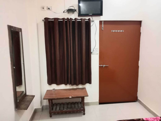 Room 5, Manglam Guest House, Varanasi
