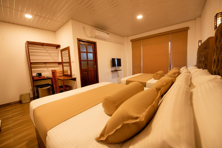 Bedroom 1, Zircon Ella, Ella
