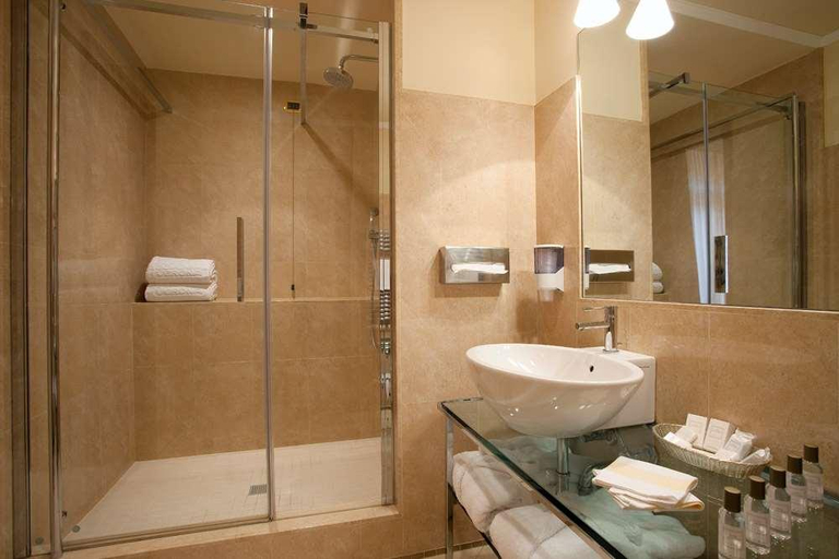 Bathroom 4, Hotel Accademia, Verona