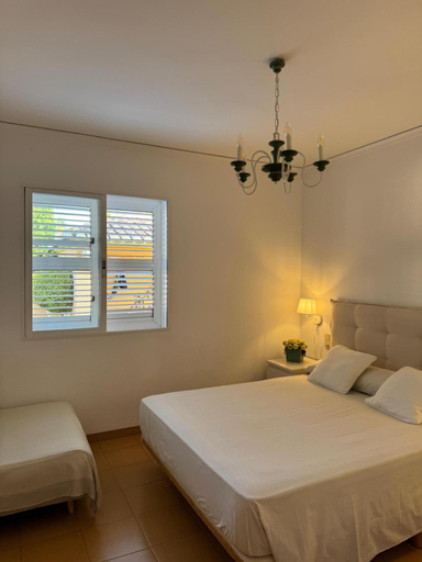 Bedroom 3, Agradable Villa junto al mar con piscina, Valencia