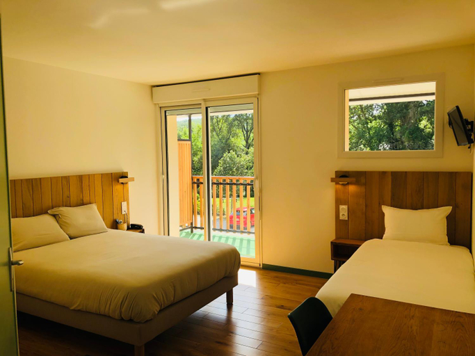 Bedroom 4, Logis Hôtel Les TILLEULS, Cher