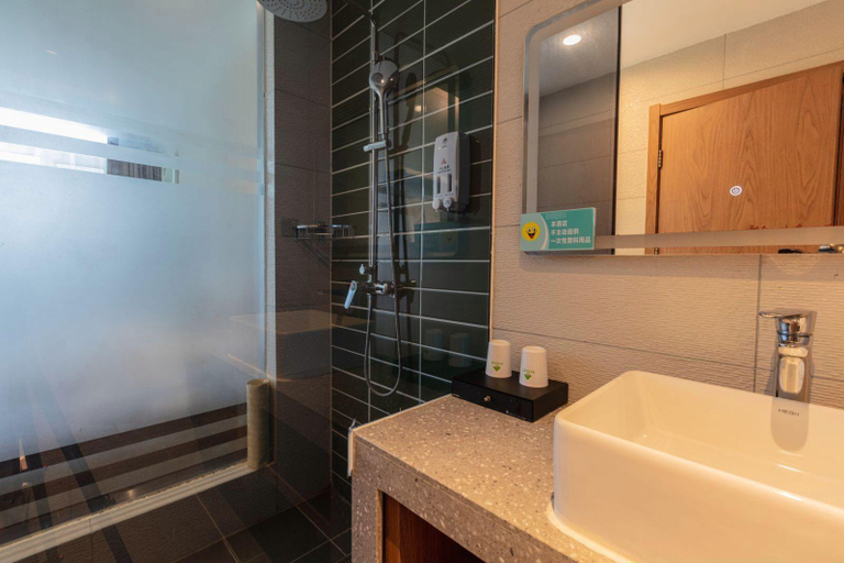 Bathroom 3, GreenTree Inn Lanzhou Zhongchuan Airport, Lanzhou
